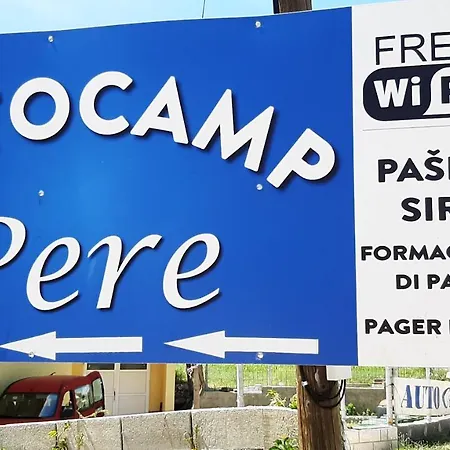 Camp Pere Hotel Pag Town Buitenkant foto
