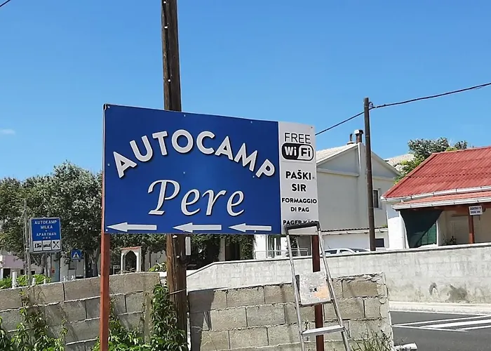 Camp Pere