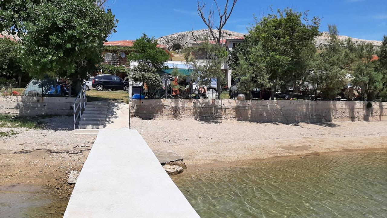 Camp Pere * Pag Town